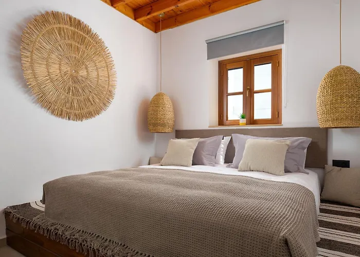 Tapanis Luxury House *